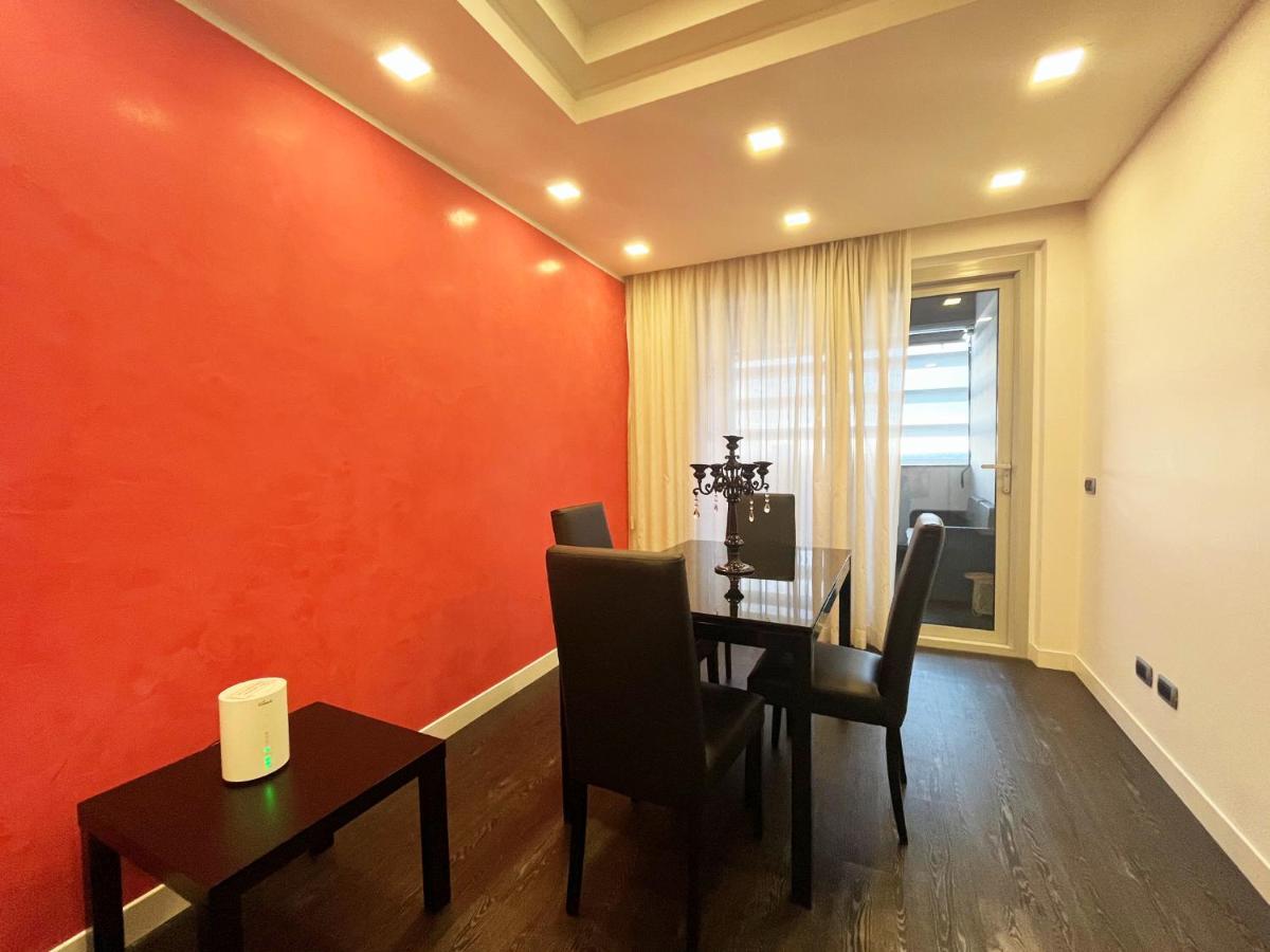 Elegante Bilocale Torre Pontina Apartment Latina Bagian luar foto